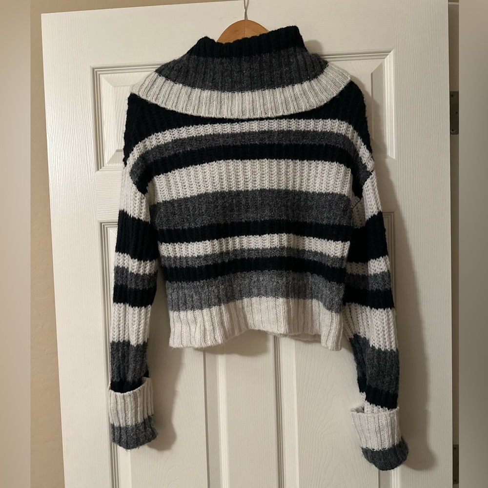 By Anthropologie Striped Turtleneck Sweater Sz Small NWOT - Picture 5 of 9